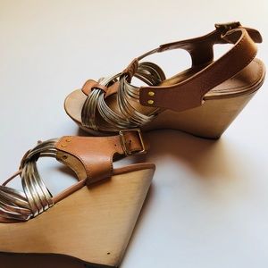✂️ Steve Madden Wedge Sandals
